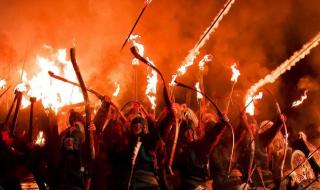 官方回应梅大高速塌陷