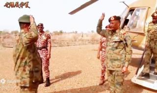 解放军歼10C抵达中东