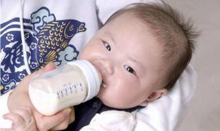 宝宝为什么经常吐奶